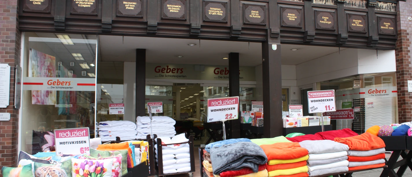 Gebers.JPG Das Bild zeigt den Eingangsbereich des Geschäfts Gebers