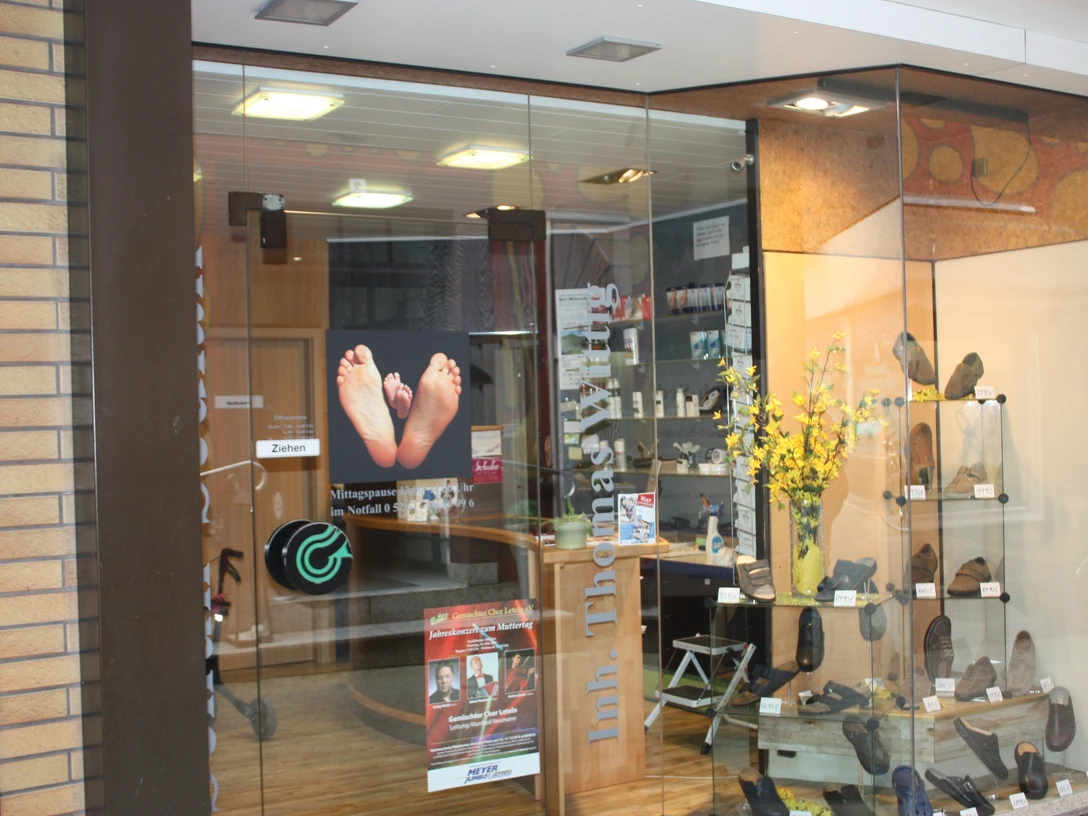 Minden - Schuh Sedlak.JPG Das Bild zeigt den Eingangsbereich des Geschäftes.