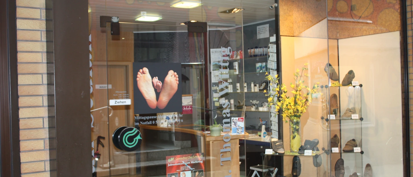 Minden - Schuh Sedlak.JPG Das Bild zeigt den Eingangsbereich des Geschäftes.