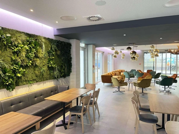 Hotel am Sonnenlandpark - Restaurant und Lobby