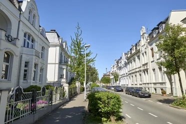 Die Friedrichstraße - Straße der Millionäre Die Friedrichstraße - Straße der Millionäre