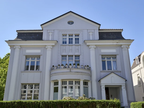 Die Friedrichstraße - Straße der Millionäre Die Friedrichstraße - Straße der Millionäre