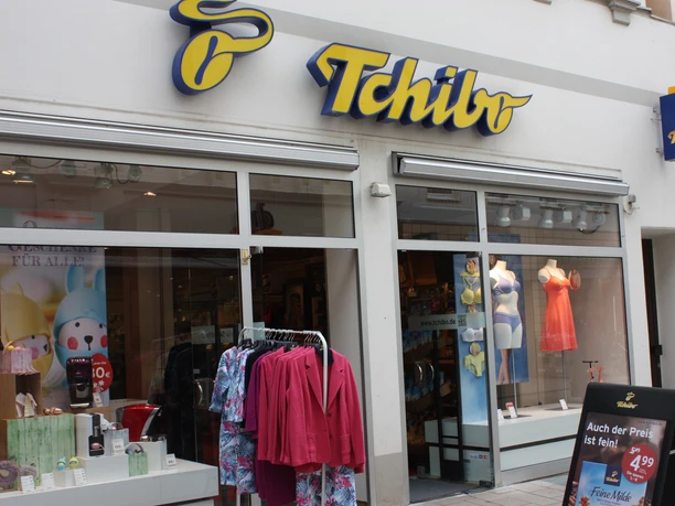 Minden - Tchibo.JPG Das Bild zeigt den Eingangsbereich des Geschäftes.