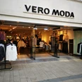 Minden - Vero Moda.jpg Das Bild zeigt den Eingangsbereich des Geschäftes.