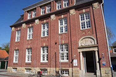 Stadtbibliothek_Aurich.JPG Stadtbibliothek Aurich