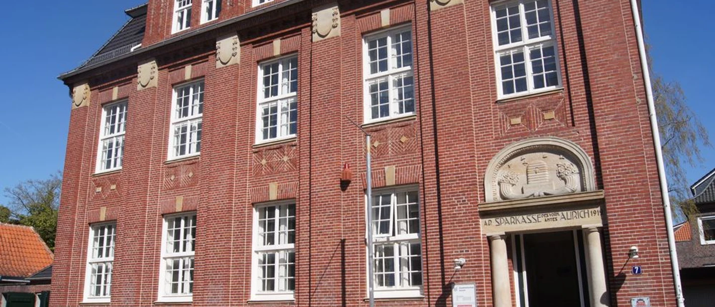 Stadtbibliothek_Aurich.JPG Stadtbibliothek Aurich