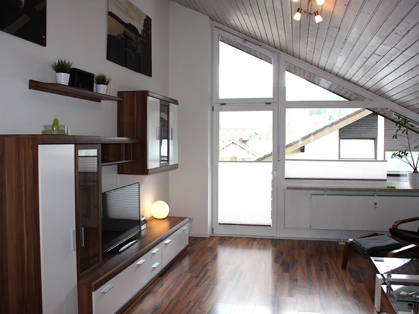 2. Wohnzimmer