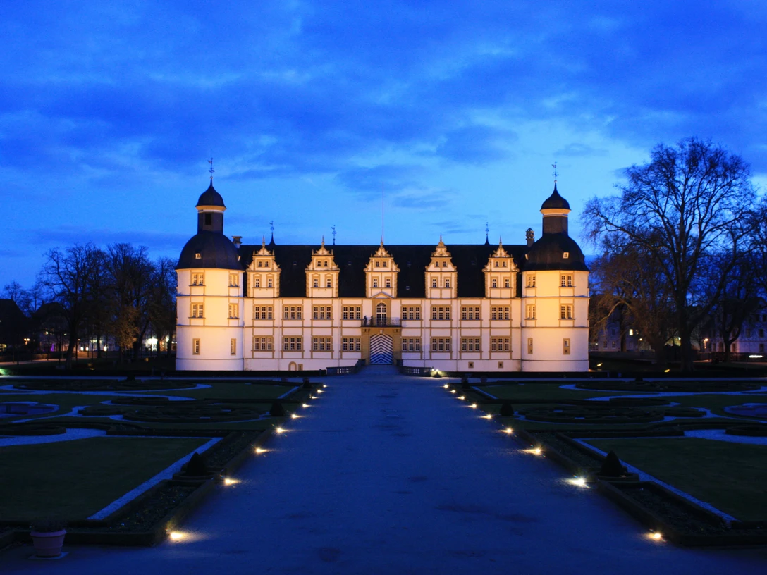 Schloss Neuhaus bei Nacht Schloss Neuhaus bei Nacht