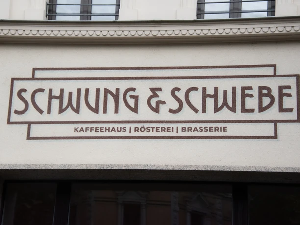 Kavárna a restaurace Schwung & Schwebe s vlastní pražírnou