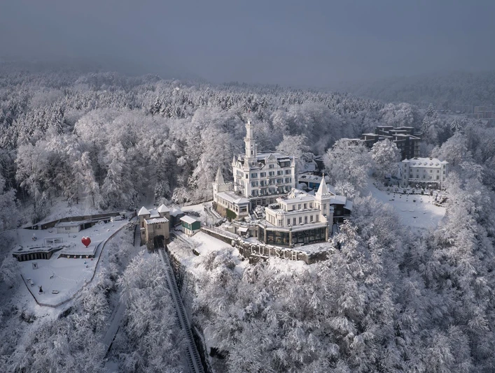 Gütsch Gütsch im WinterGütsch in WinterGütsch en hiver