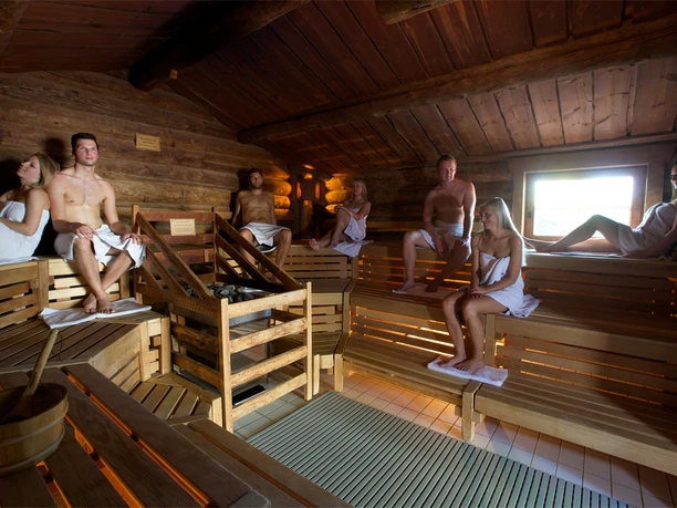 Saunalandschaft Panorama-Bad Freudenstadt Blockhaussauna Saunalandschaft Panorama-Bad Freudenstadt Blockhaussauna