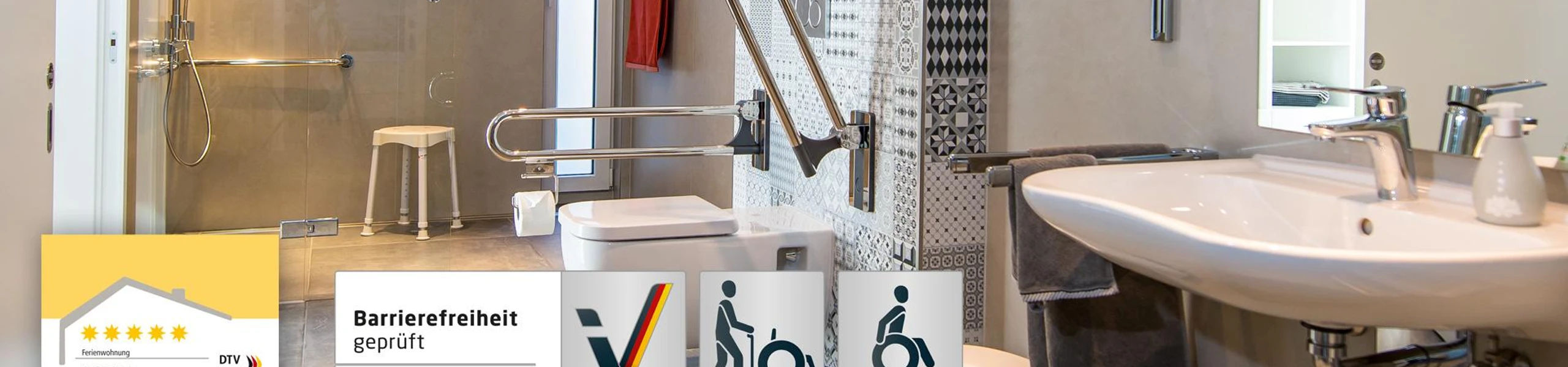 Ferienwohnung 2, rollstuhlgerechtes Badezimmer