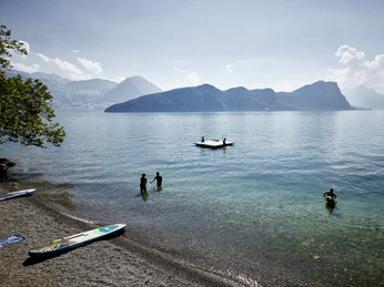 Brougierpark bathing area Badeplausch im BrougierparkSwimming fun in BrougierparkPlaisir de la baignade au parc Brougier