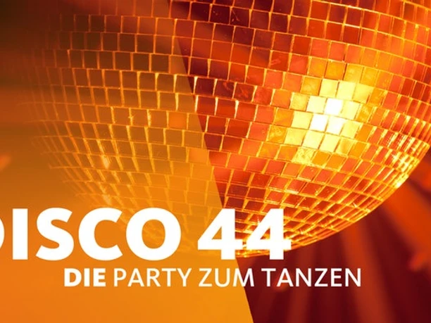WDR 4 - Disco 44.jpg Goldene Spiegelkugel dreht sich, links Text: "Disco 44 - Die Party zum Tanzen" auf orangefarbenem Hintergrund.