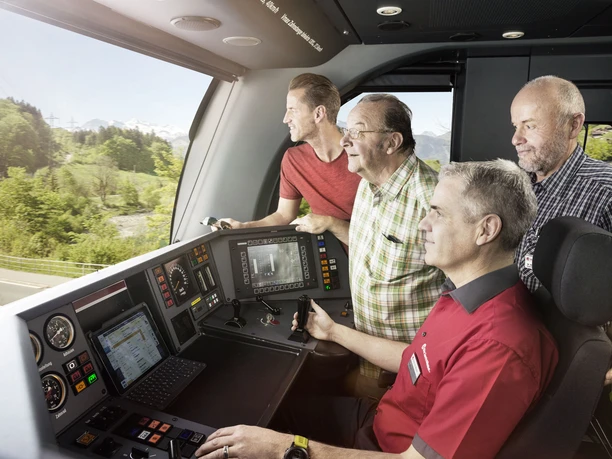 Zentralbahn Fuehrerstand645_sommer.jpg