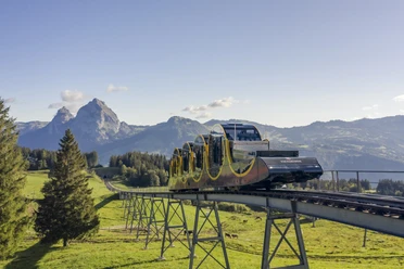 Standseilbahn Schwyz-Stoos.jpg