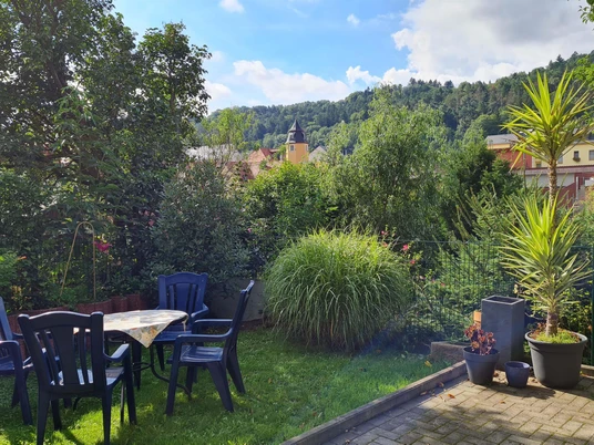 Sitzecke mit Blick auf Bad Schandau