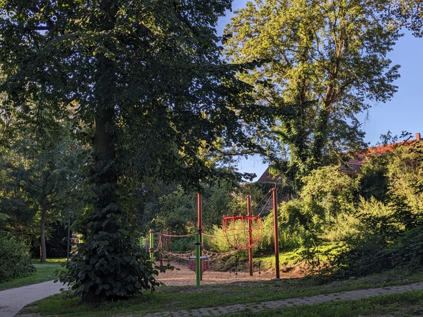 Spielplatz Stiftsgarten (1).jpg