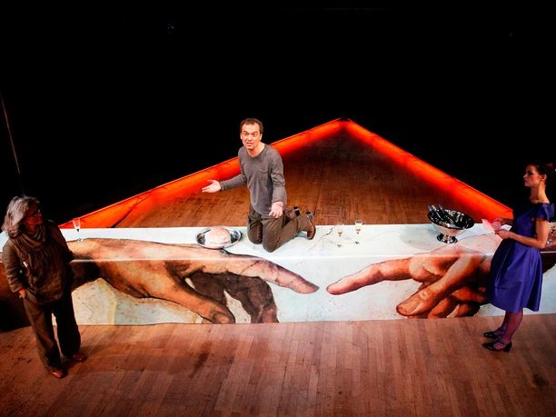 Titania Peggy Pickit