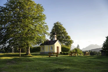 Kapelle Maria Rast auf den Buckelwiesen bei Krün