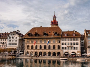 Tanja Müller_Herbst_Rathaus_DSC_5241.jpg RathausTown HallL’hôtel de ville