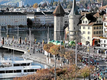 SwissCityMarathon Lucerne Luftaufnahme SwissCityMarathon LucerneAerial view SwissCityMarathon LucerneVue aérienne du SwissCityMarathon Lucerne