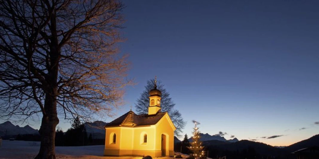 Andacht zur Heiligen Nacht an der Kapelle Maria Rast