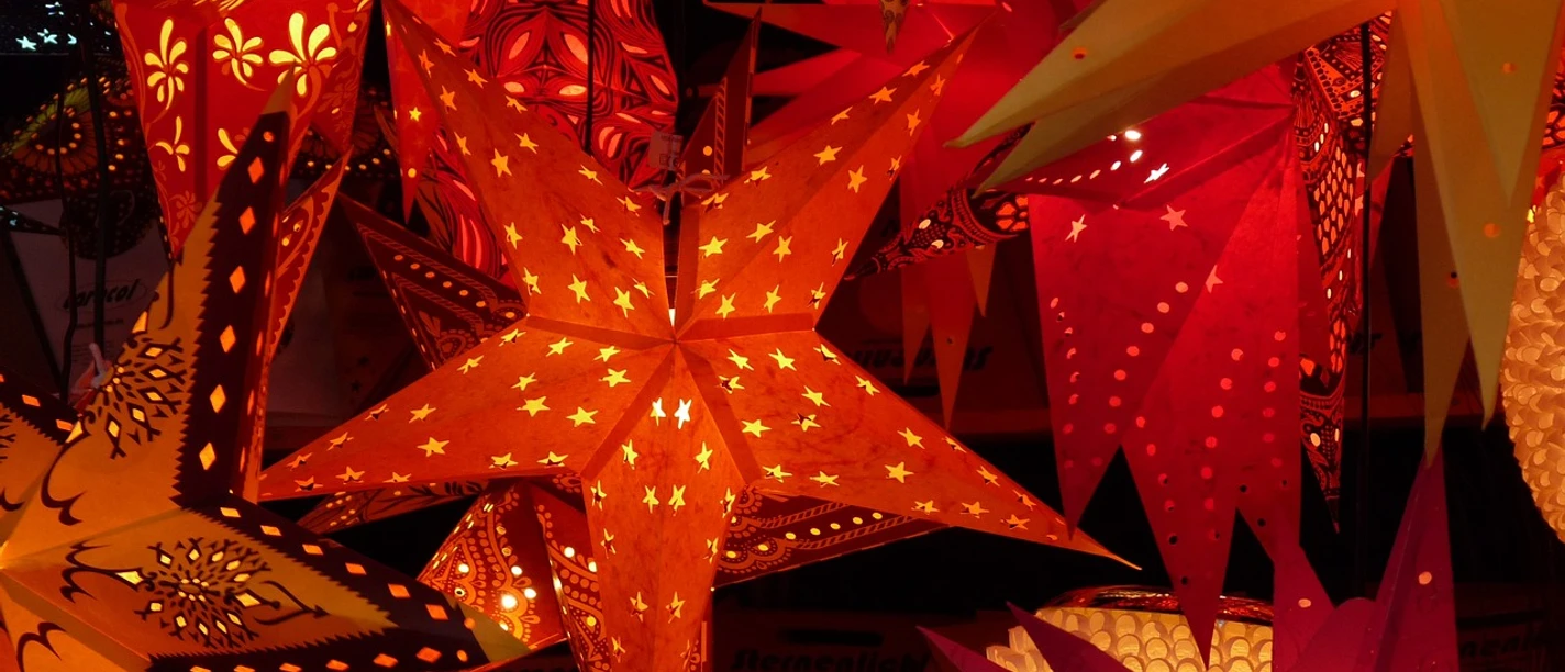 Marché de Noël-étoiles-Stock-Photo-Pixabay.jpg