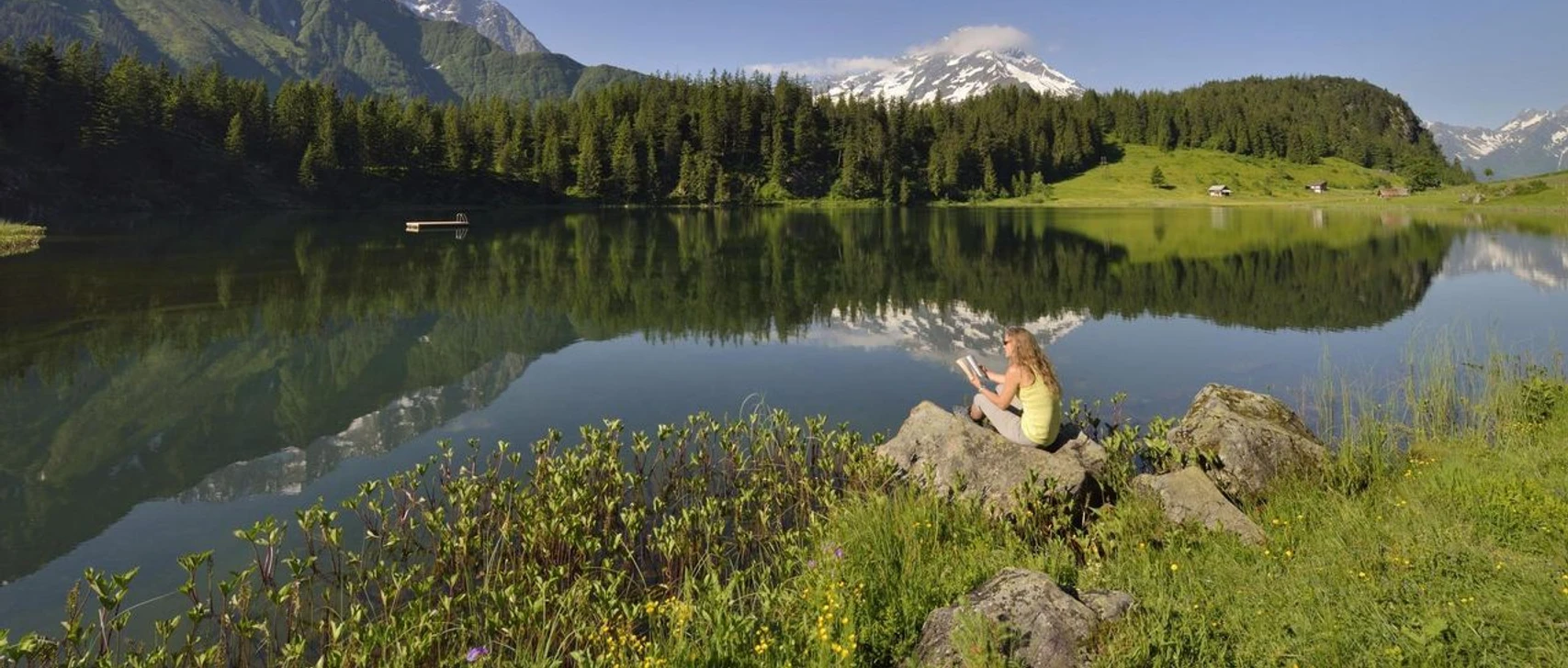 Golzernsee Blick auf den GolzernseeView of Lake GolzernVue sur le lac de Golzen