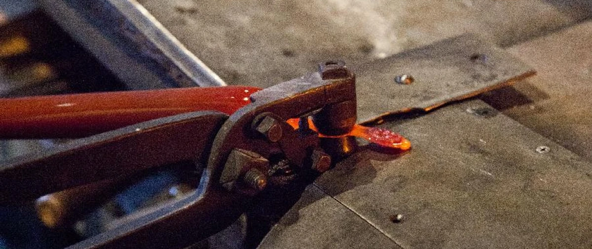 Knopfdrücken.jpg Knopfdrücken