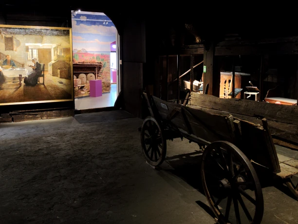 Bomann-Museum - Bauernhaus mit Karren