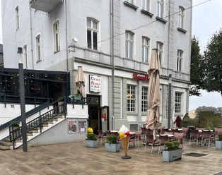 Minden - Eiscafé Piccoli Das Bild zeigt den Eingangsbereich des Eiscafé Piccoli.
