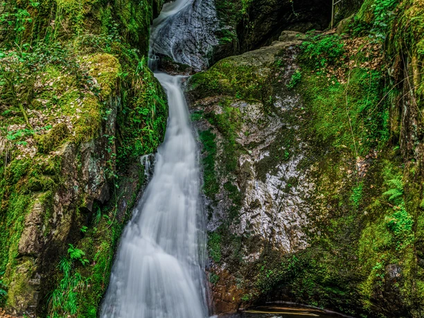 Edelfrauengrab Wasserfälle