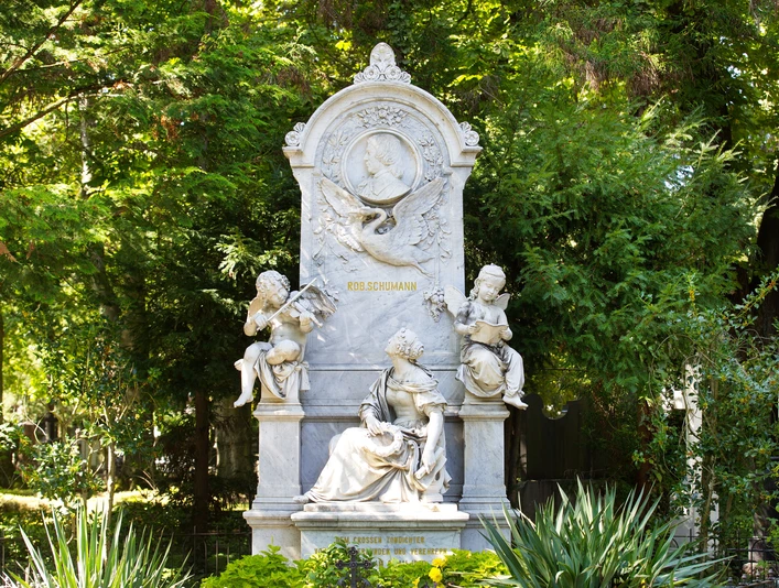 Schumann-Grabstein