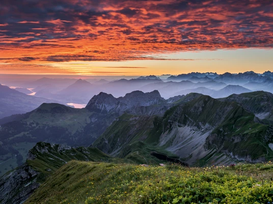 Sunrise ride Brienzer Rothorn