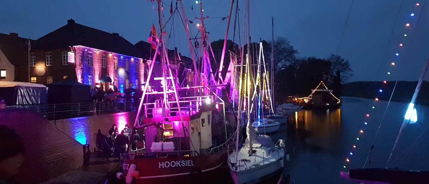 Hooksieler Herbstleuchten.png