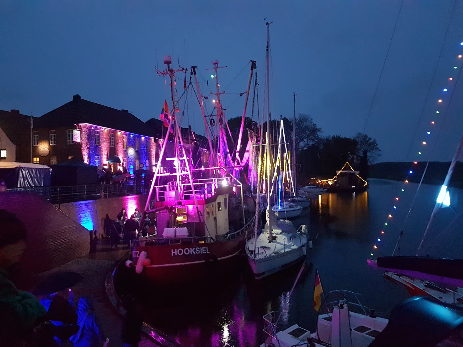 Hooksieler Herbstleuchten.png