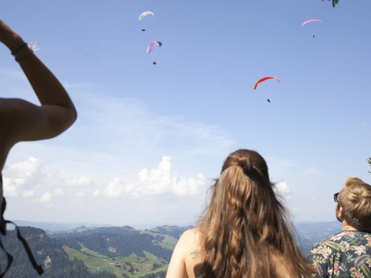 Gleitschirme auf der Marbachegg