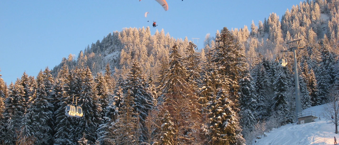 Gleitschirmfliegen im Winter