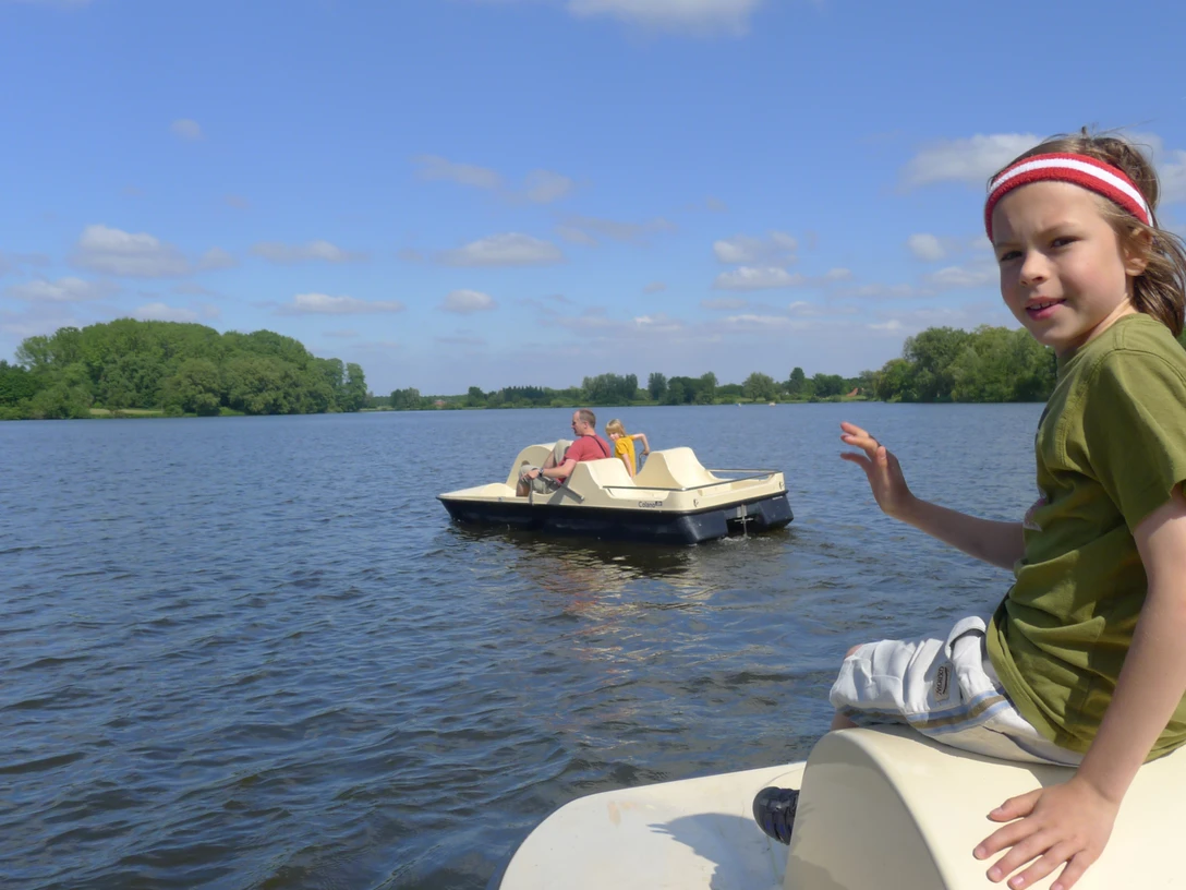 Tretboot fahren auf dem Vörder See Tretboot fahren auf dem Vörder See
