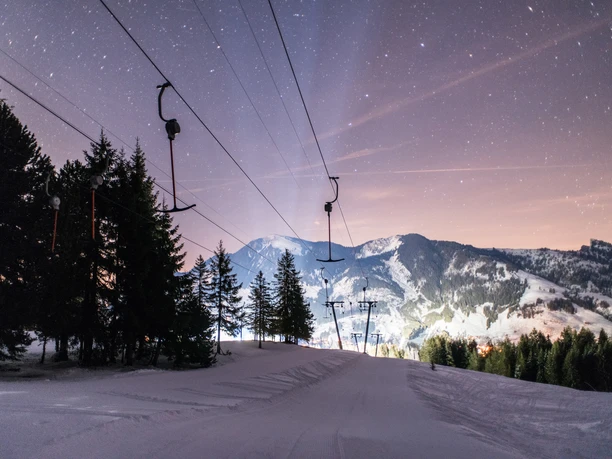 Night skiing Nachtskifahren