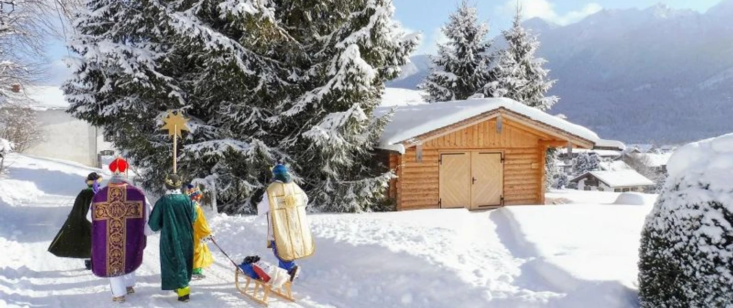 Festgottesdienst mit Aussendung der Sternsinger