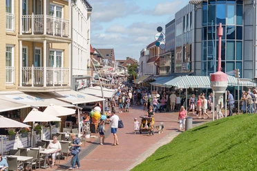 Die Alleestrasse in Büsum