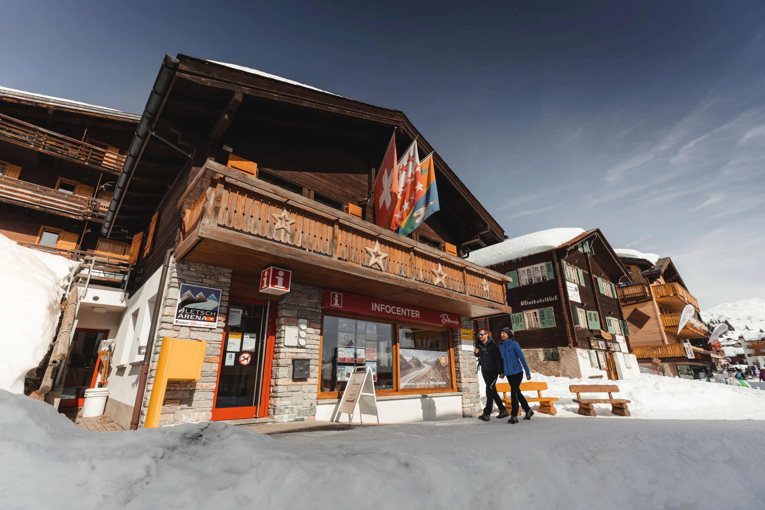 Winterwandern Herrenweg in der Aletsch Arena