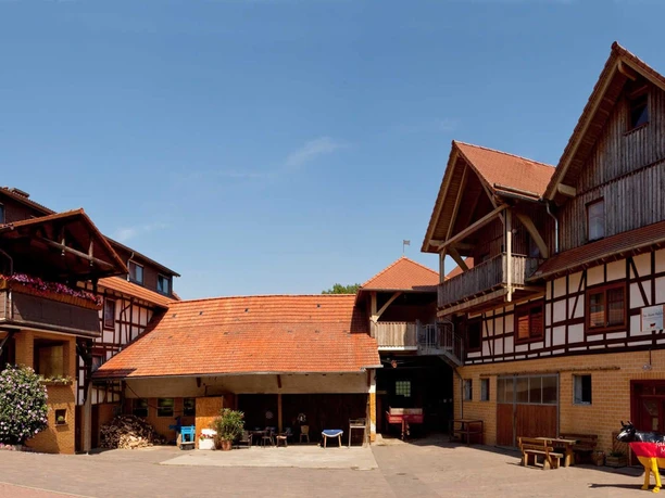 Der Hof in der Gesamtansicht