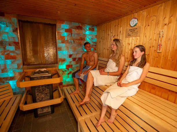 Wattn Sauna 03 - Stöver.jpg