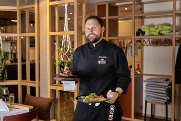 Willi Felder - Ihr Gastgeber im Restaurant Bahnhöfli