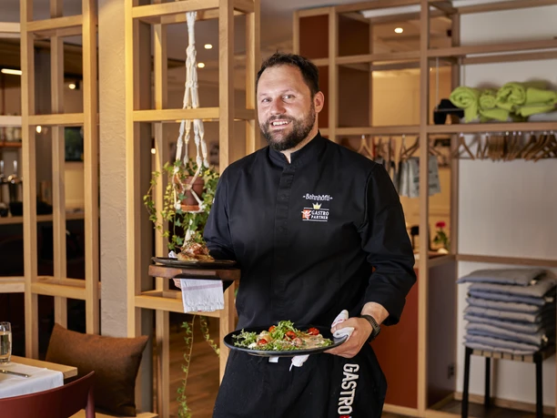 Willi Felder - Your host at Restaurant Bahnhöfli