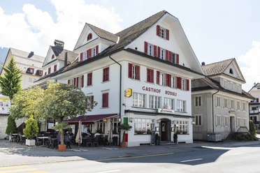 Das Ristorante-Pizzeria Cavallino mitten im Dorf Schüpfheim
