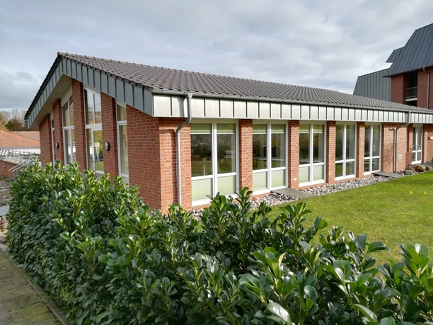 Tourist-Information Wingst Außenansicht